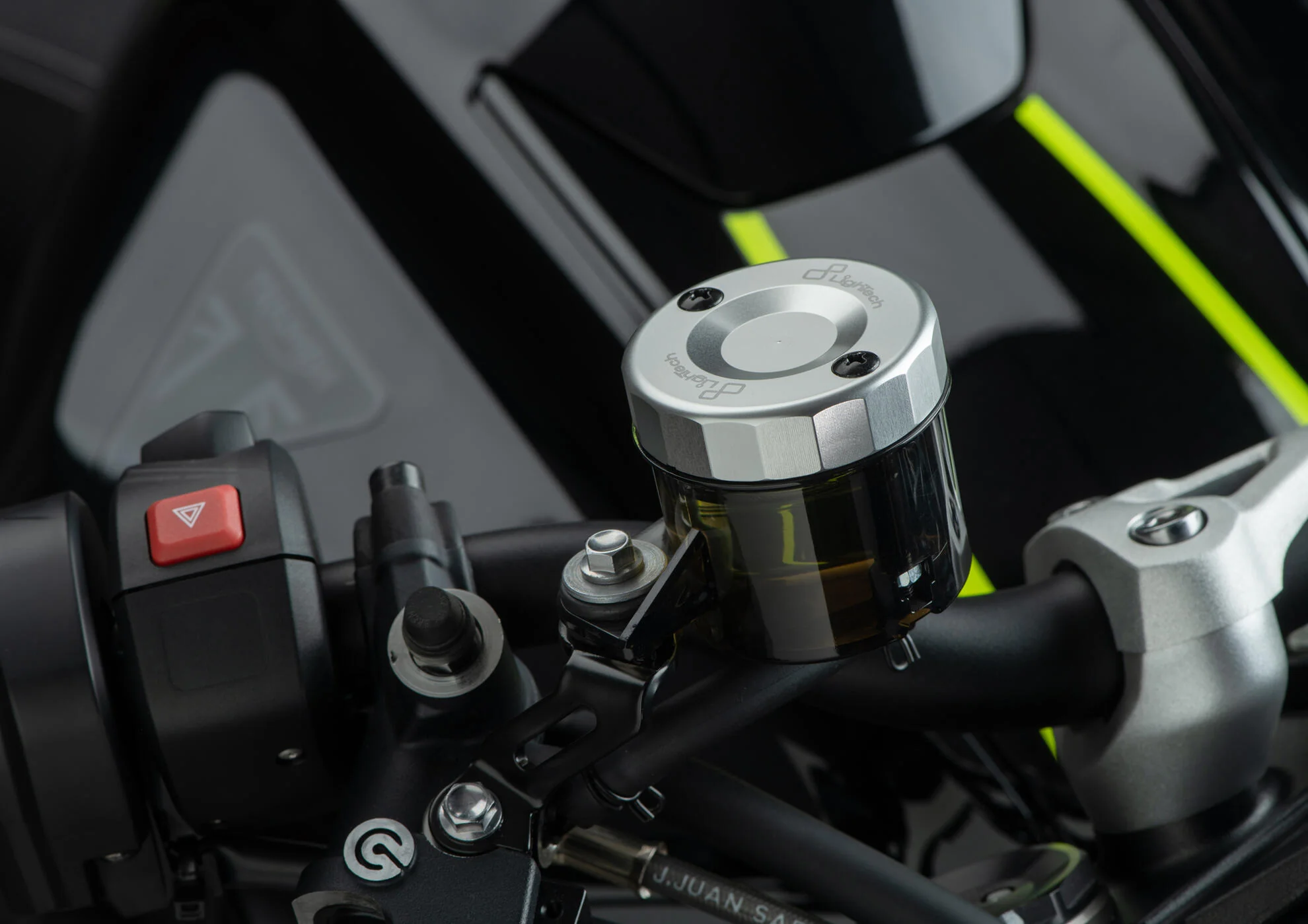 Ausgleichsbehälter-Deckel Vorne LighTech Kawasaki ZX-10R/RR (16-26) FBC04 - Image 16