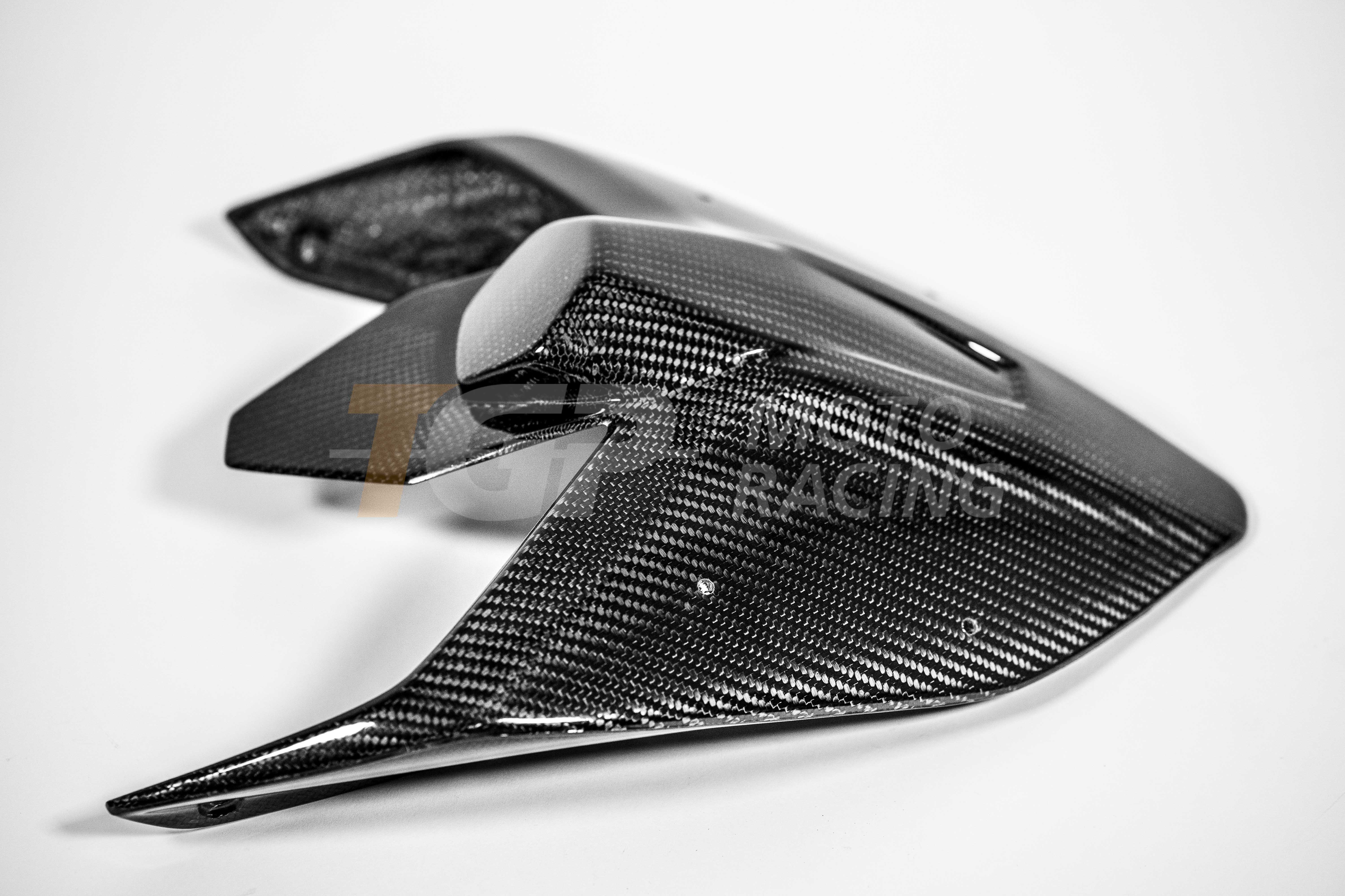 Heckverkleidung 200g Carbon AP Carbon Line Ducati Panigale V4/S/R (25-26) - Image 3