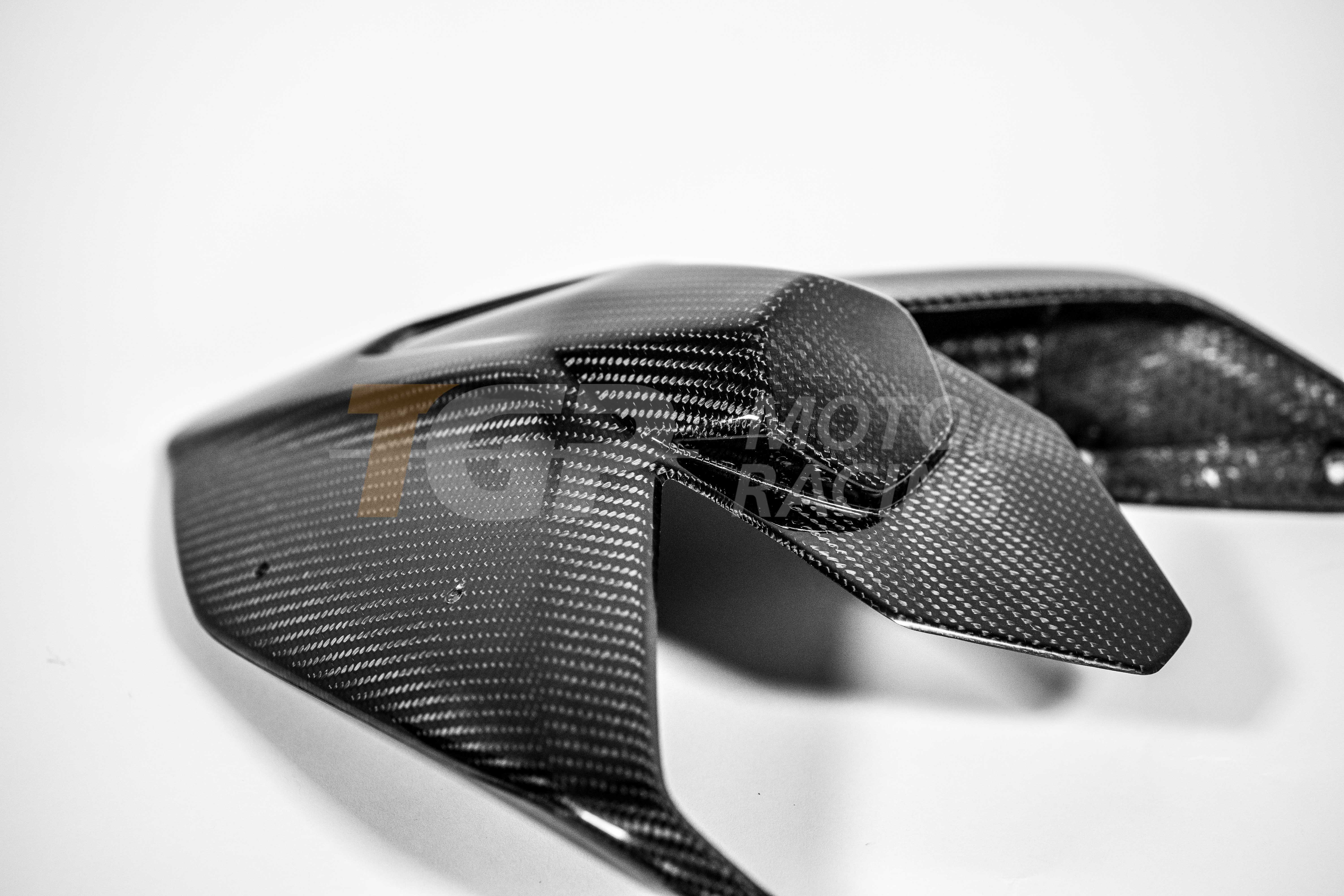 Heckverkleidung 200g Carbon AP Carbon Line Ducati Panigale V4/S/R (25-26) - Image 5