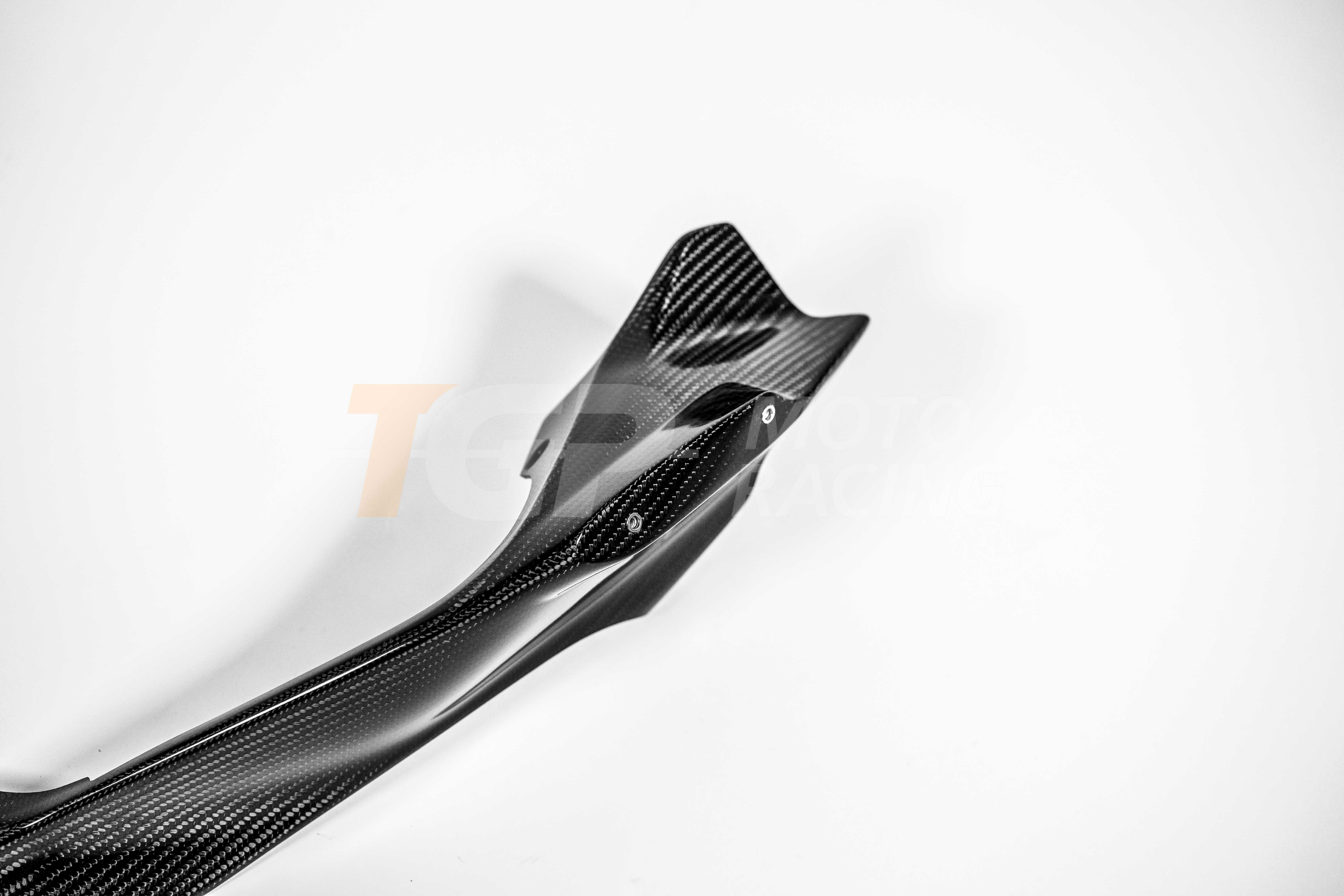 Heckverkleidung links 200g Carbon AP Carbon Line Ducati Panigale V4/S/R (25-26) - Image 3