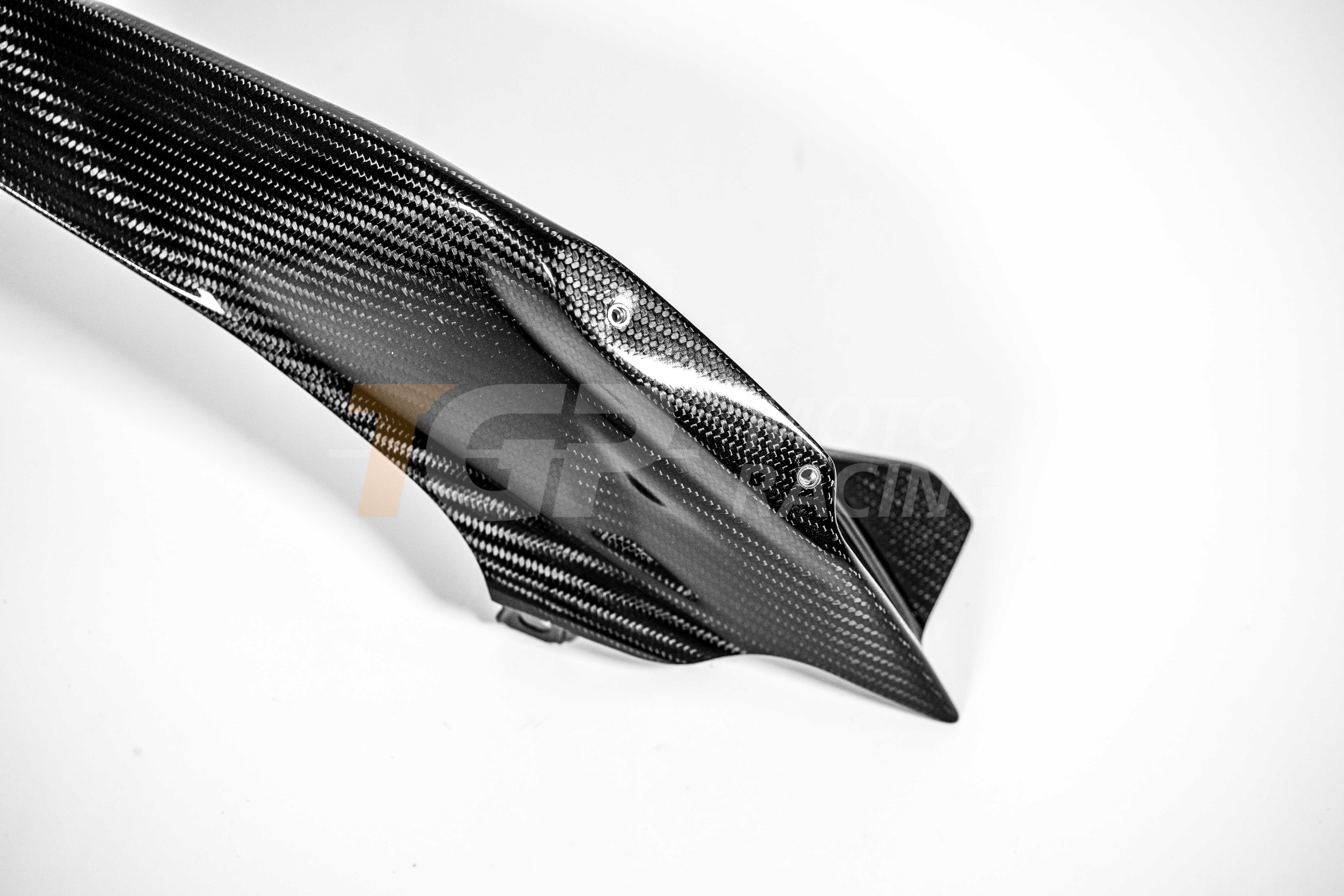 Heckverkleidung links 200g Carbon AP Carbon Line Ducati Panigale V4/S/R (25-26) - Image 5