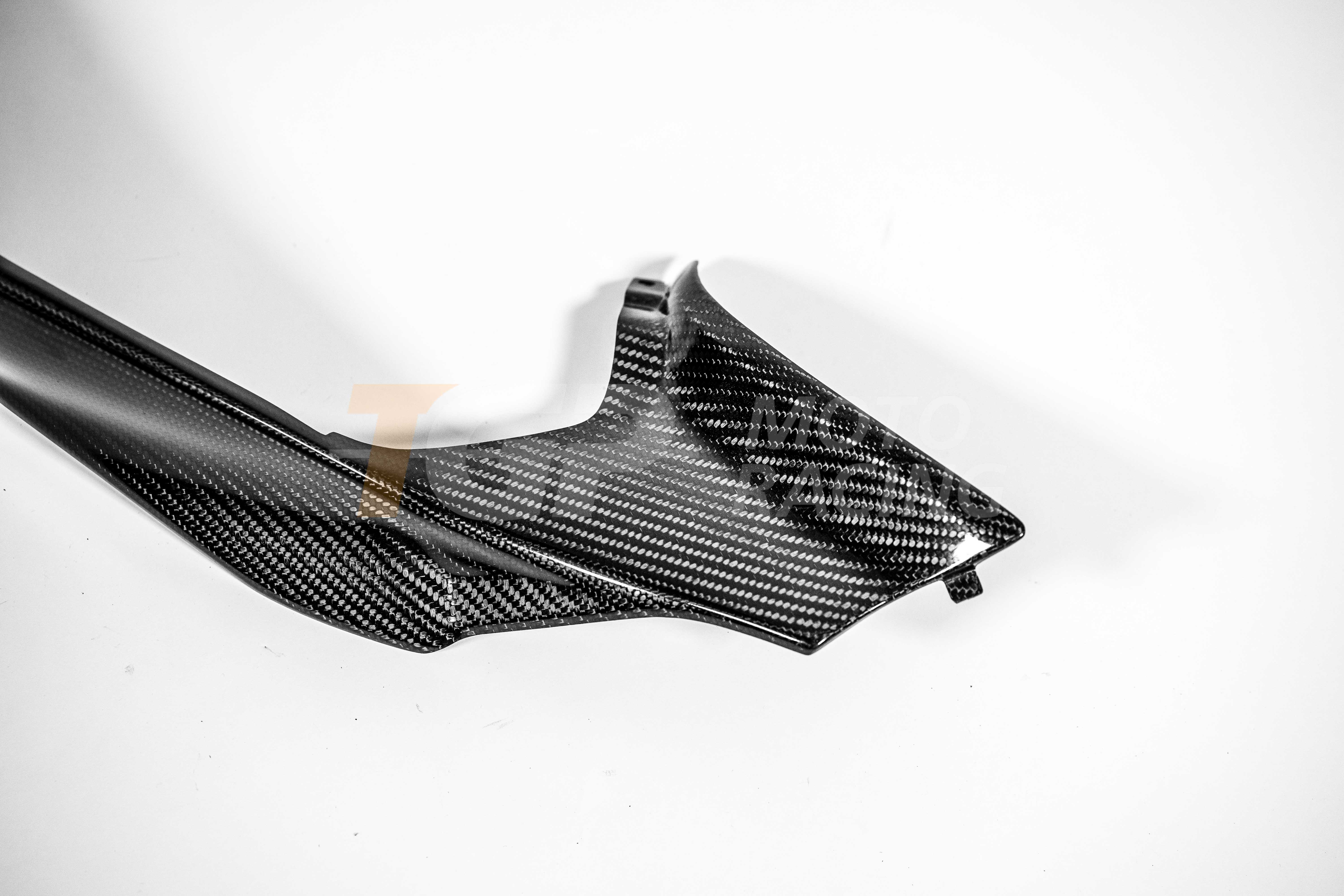 Heckverkleidung rechts 200g Carbon AP Carbon Line Ducati Panigale V4/S/R (25-26) - Image 2