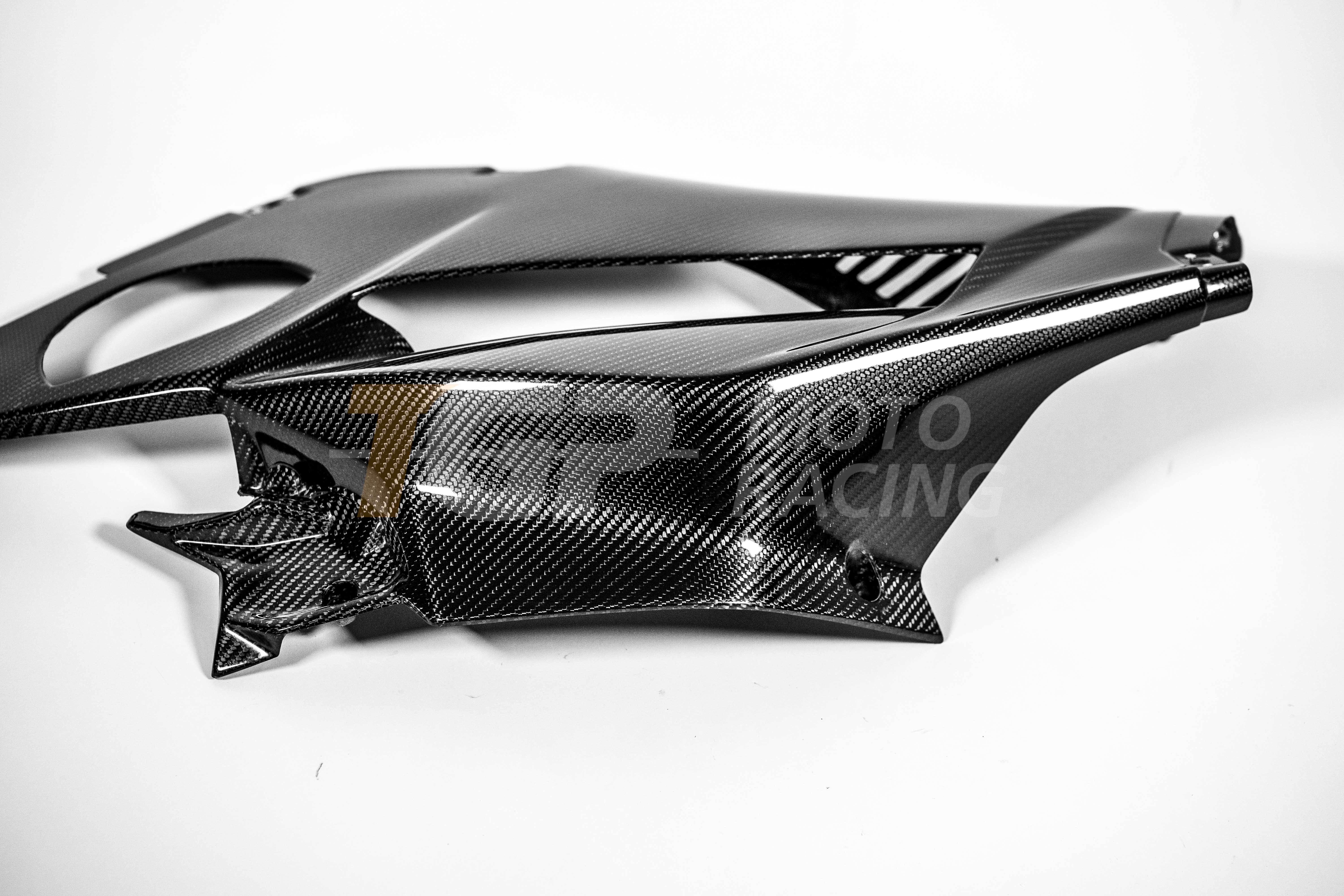 Linkes Seitenteil 200g Carbon AP Carbon Line Ducati Panigale V4 R (2026) - Image 6