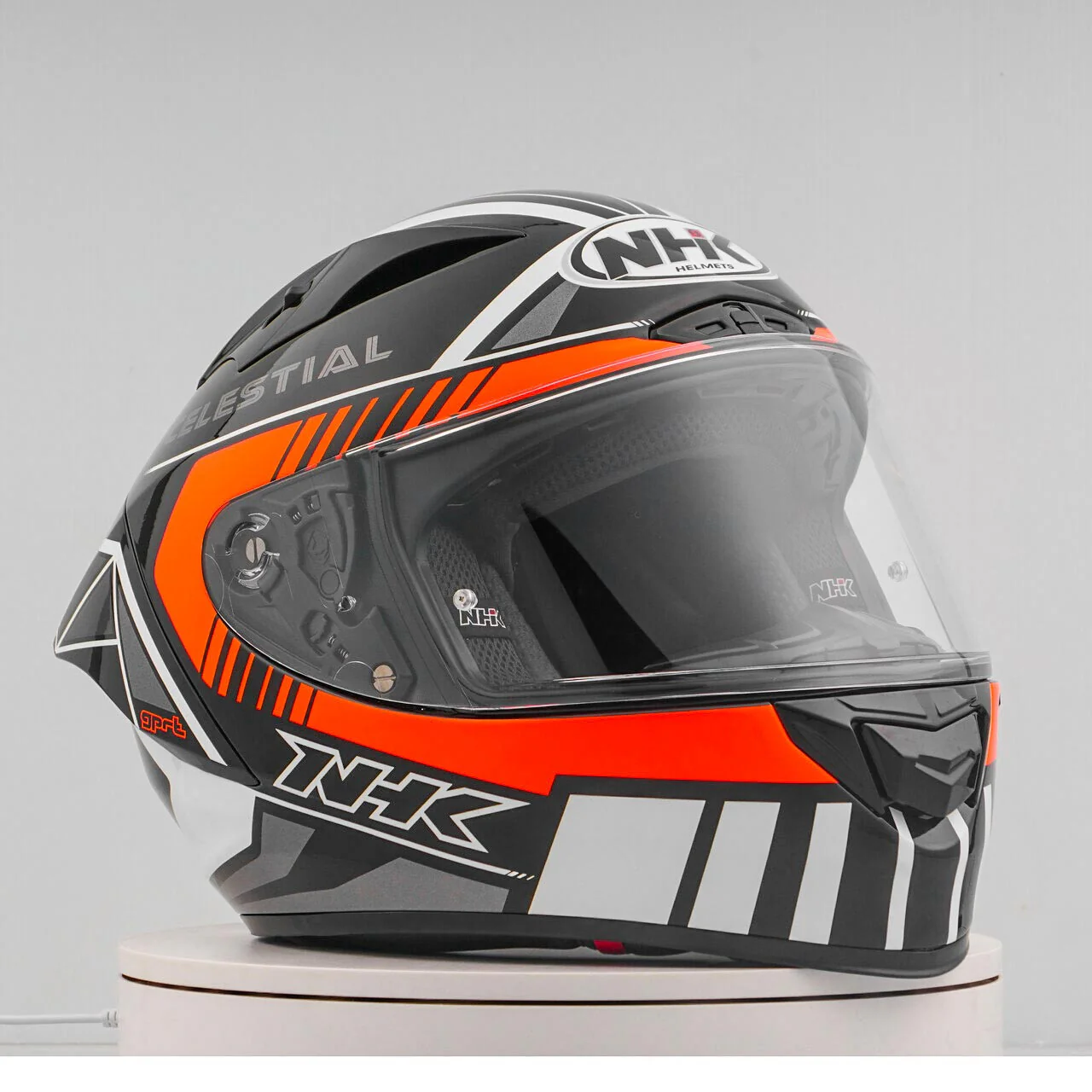 NHK GP-R Tech Race Helm Magi Black/Orange - Image 6
