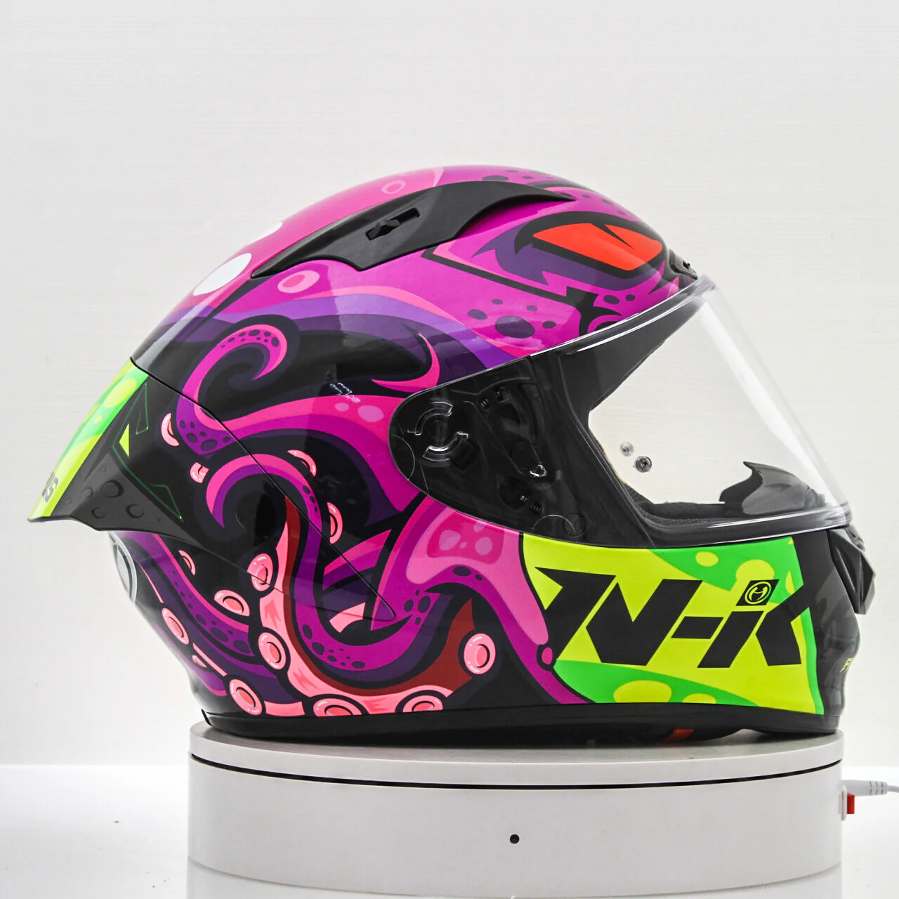 NHK GP-R Tech Race Helm Octopus Black/Purple - Image 8