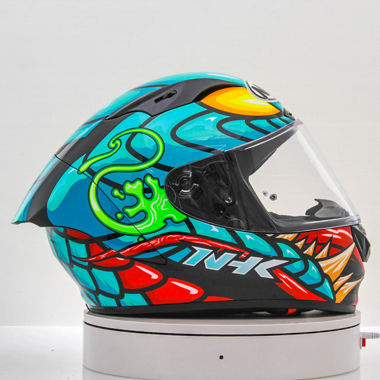 NHK GP-R Tech Race Helm Reptile Black/Tosca - Image 5