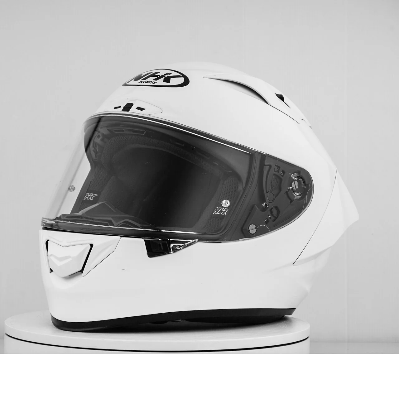 NHK GP-R Tech Race Helm Solid White Glossy - Image 4