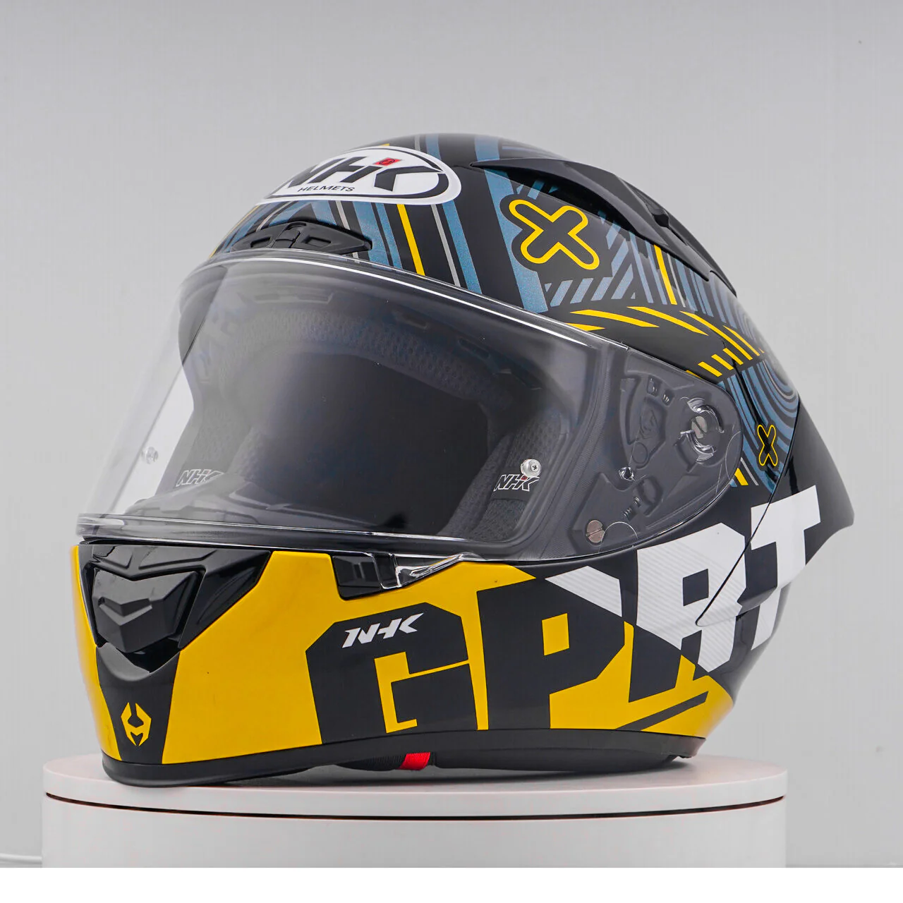 NHK GP-R Tech Race Helm Target Black/Gold - Image 5
