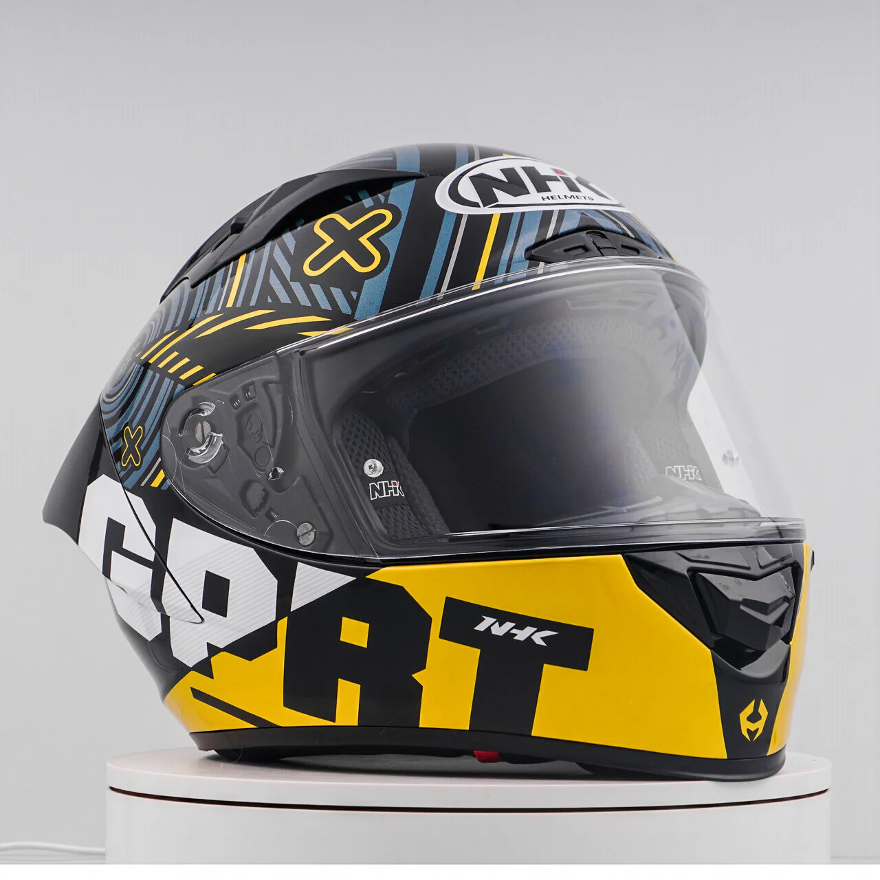 NHK GP-R Tech Race Helm Target Black/Gold - Image 6
