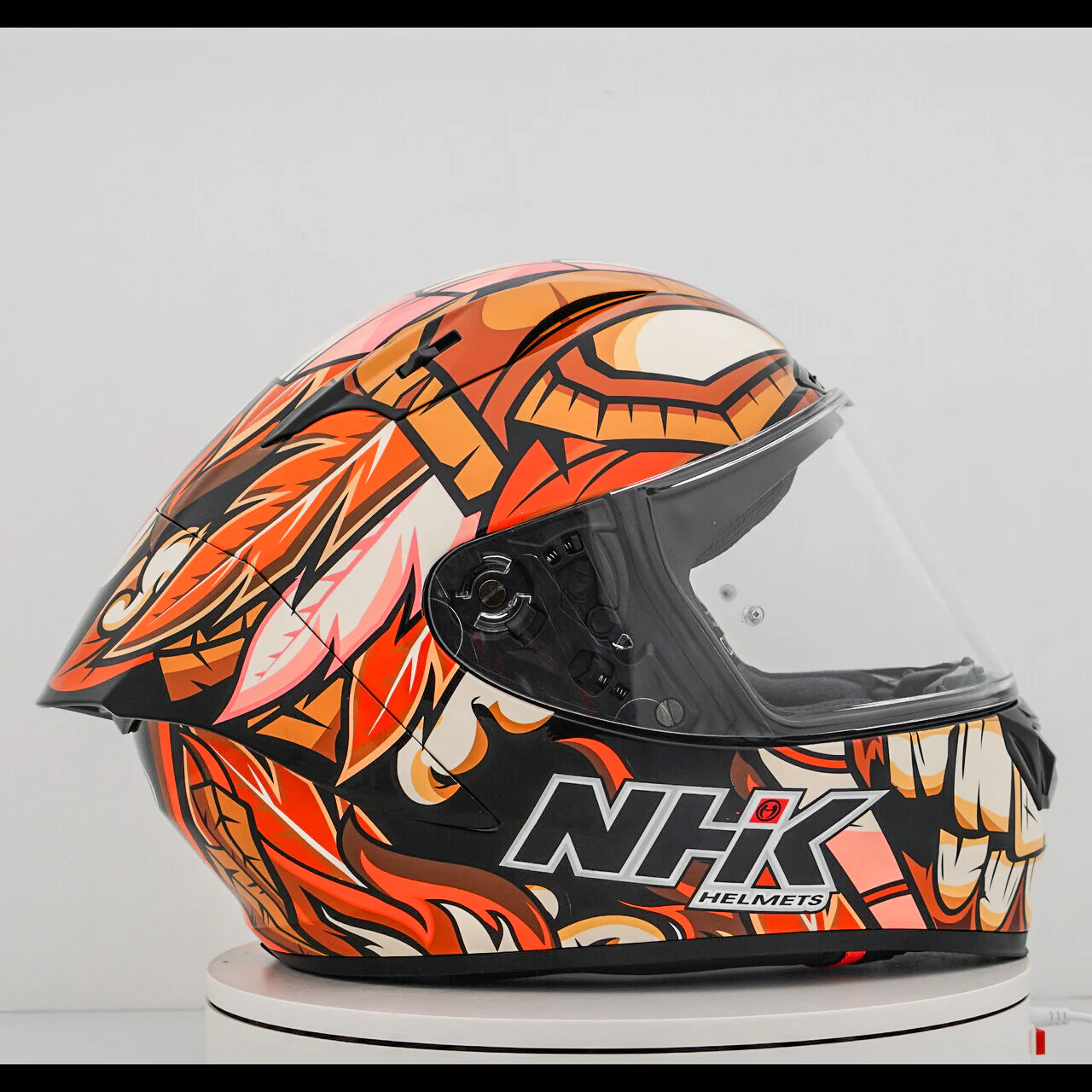 NHK GP-R Tech Race Helm The Mask Black/Brown - Image 7