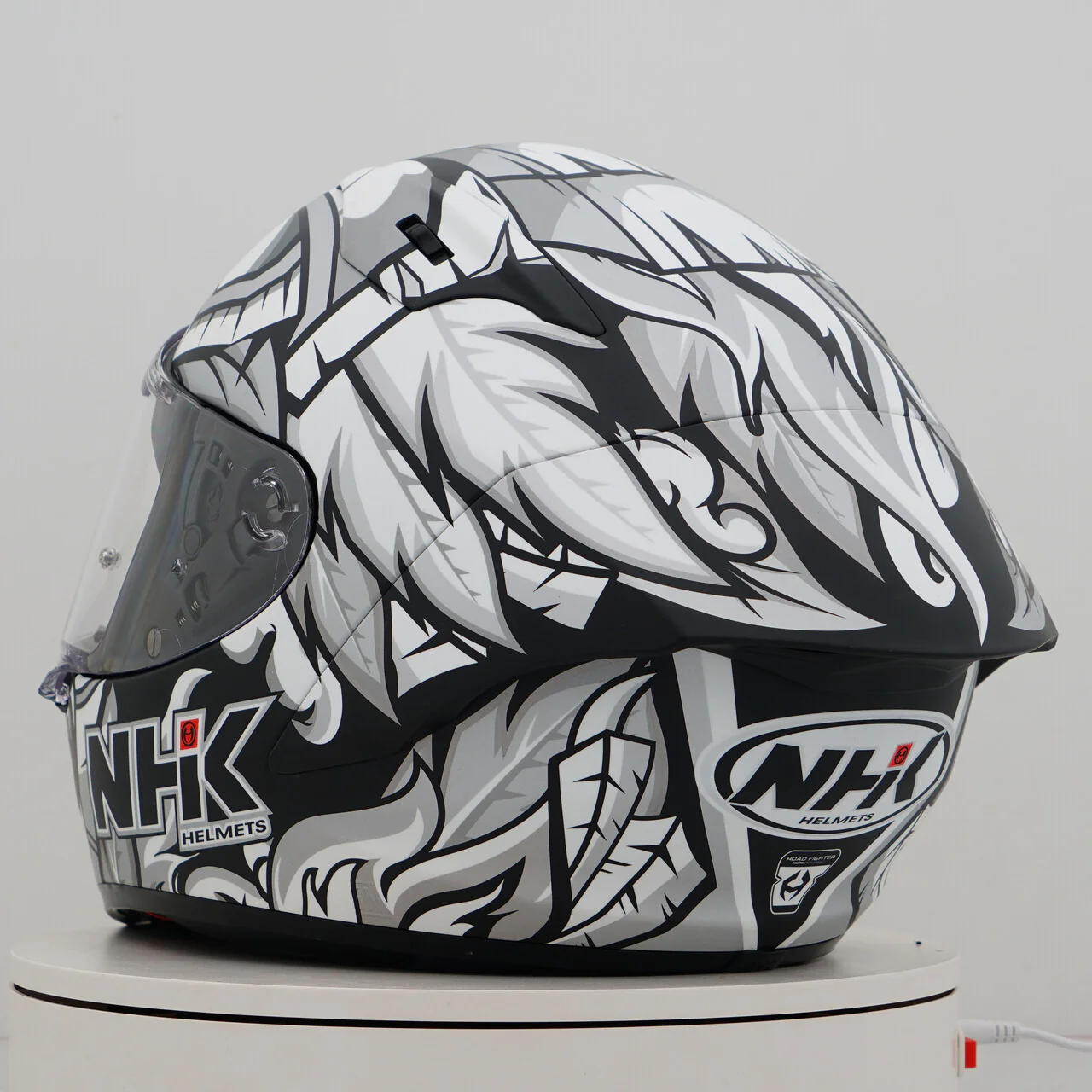 NHK GP-R Tech Race Helm The Mask Black/Silver - Image 10