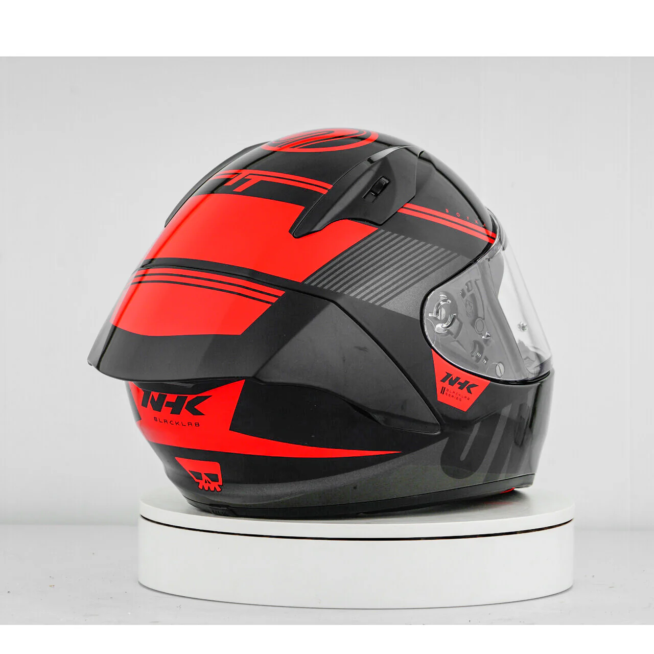 NHK GP-R Tech Race Helm Undisputed Black/Red - Image 8
